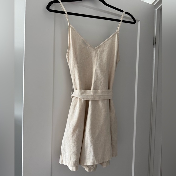Natural beige linen romper - size Small (S) - Picture 3 of 7